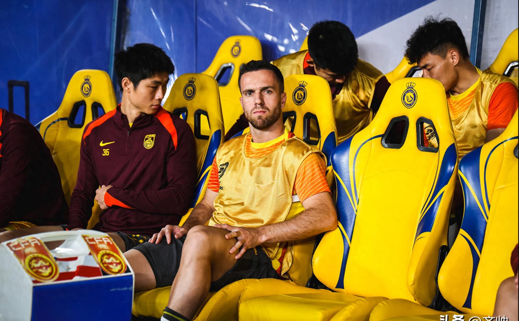 爱游戏APP-国际比赛日体能课后，拉齐奥回应争议备战葡超，引发热议，阵容厚度经受考验-爱游戏APP